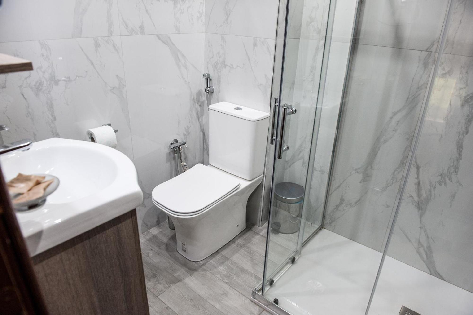Seafront Stone Suites Воница Экстерьер фото