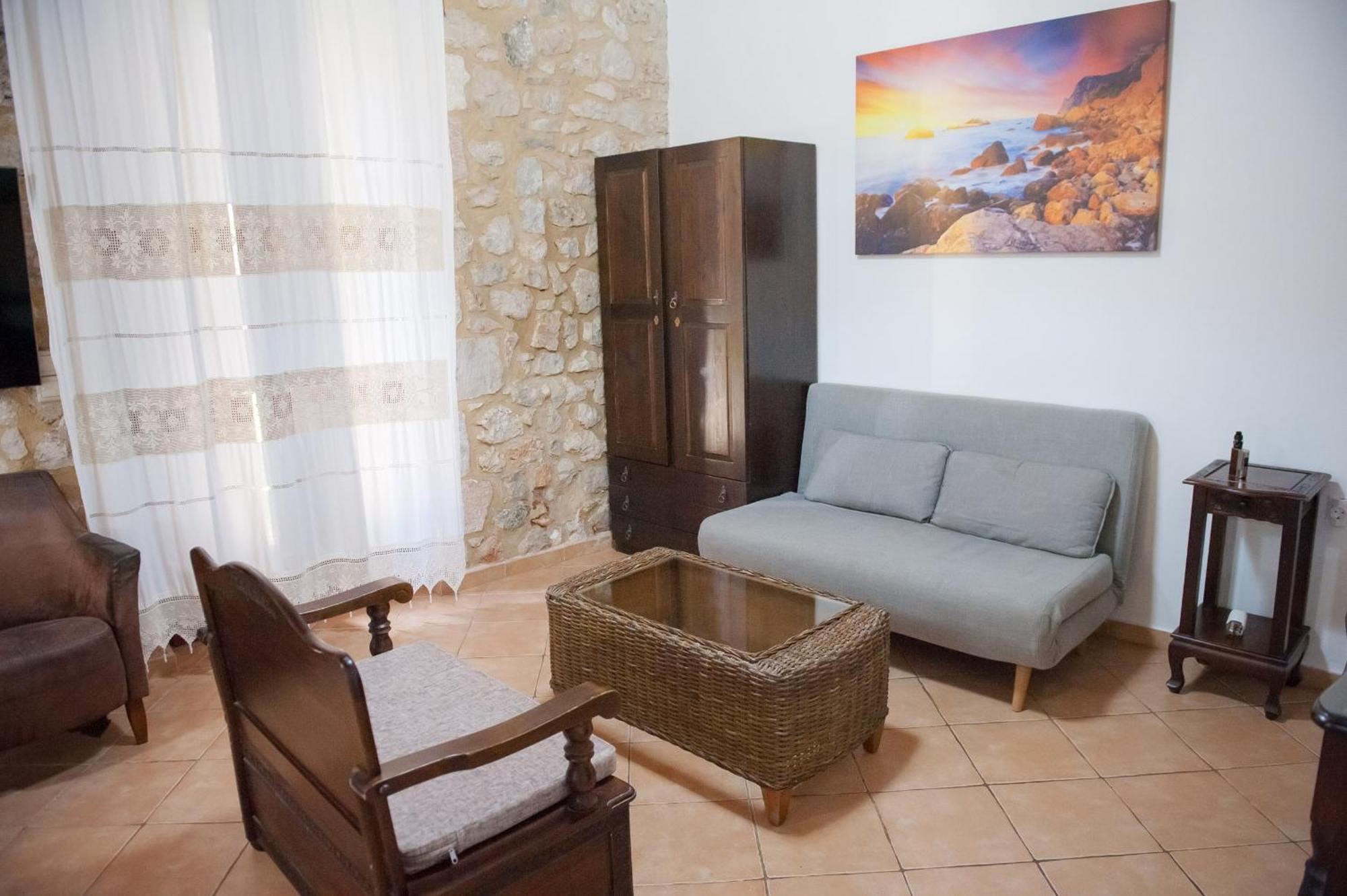 Seafront Stone Suites Воница Экстерьер фото