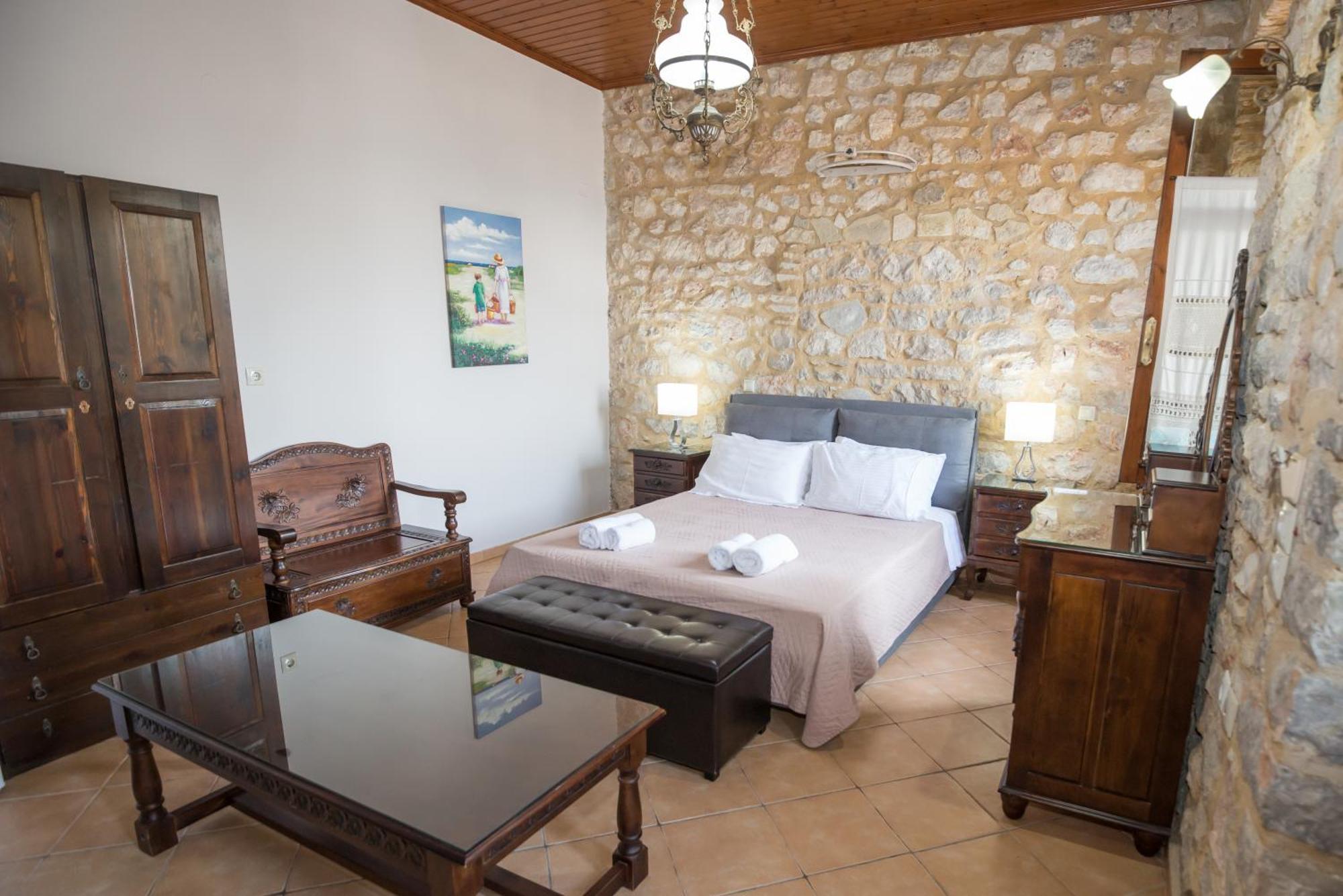 Seafront Stone Suites Воница Экстерьер фото