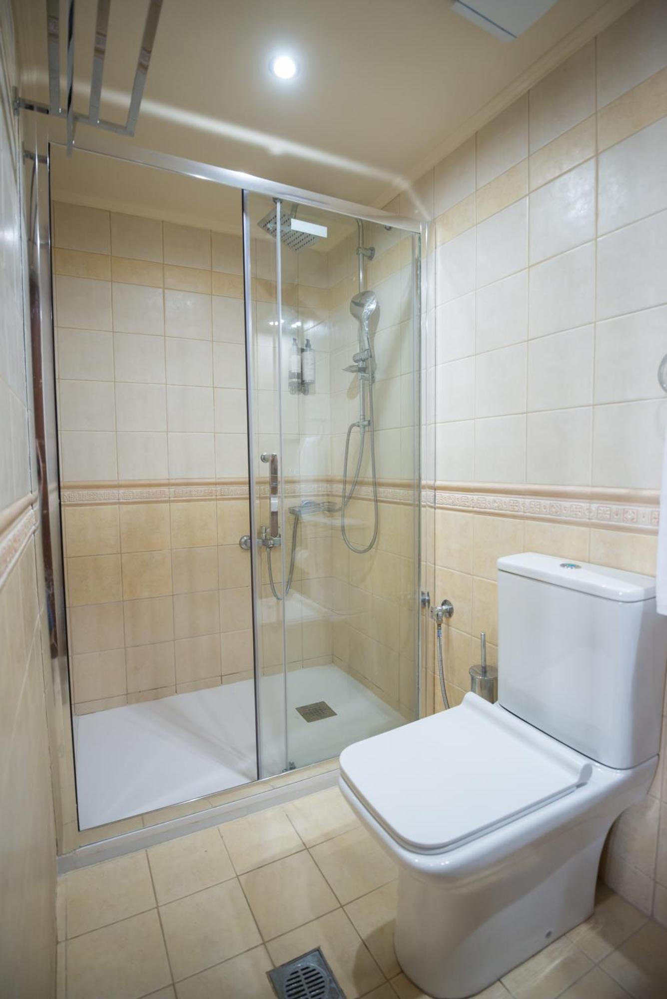 Seafront Stone Suites Воница Экстерьер фото