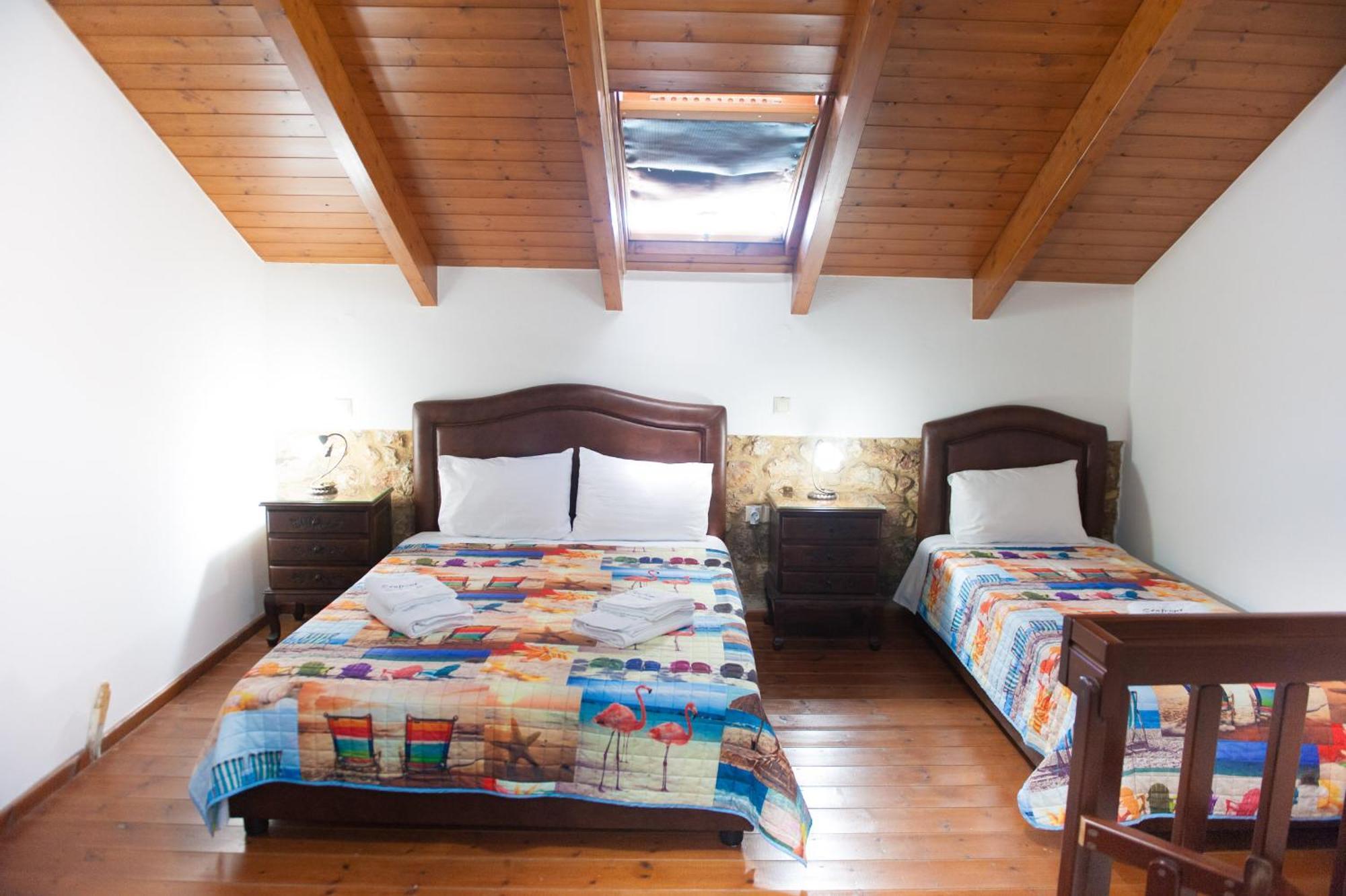 Seafront Stone Suites Воница Экстерьер фото