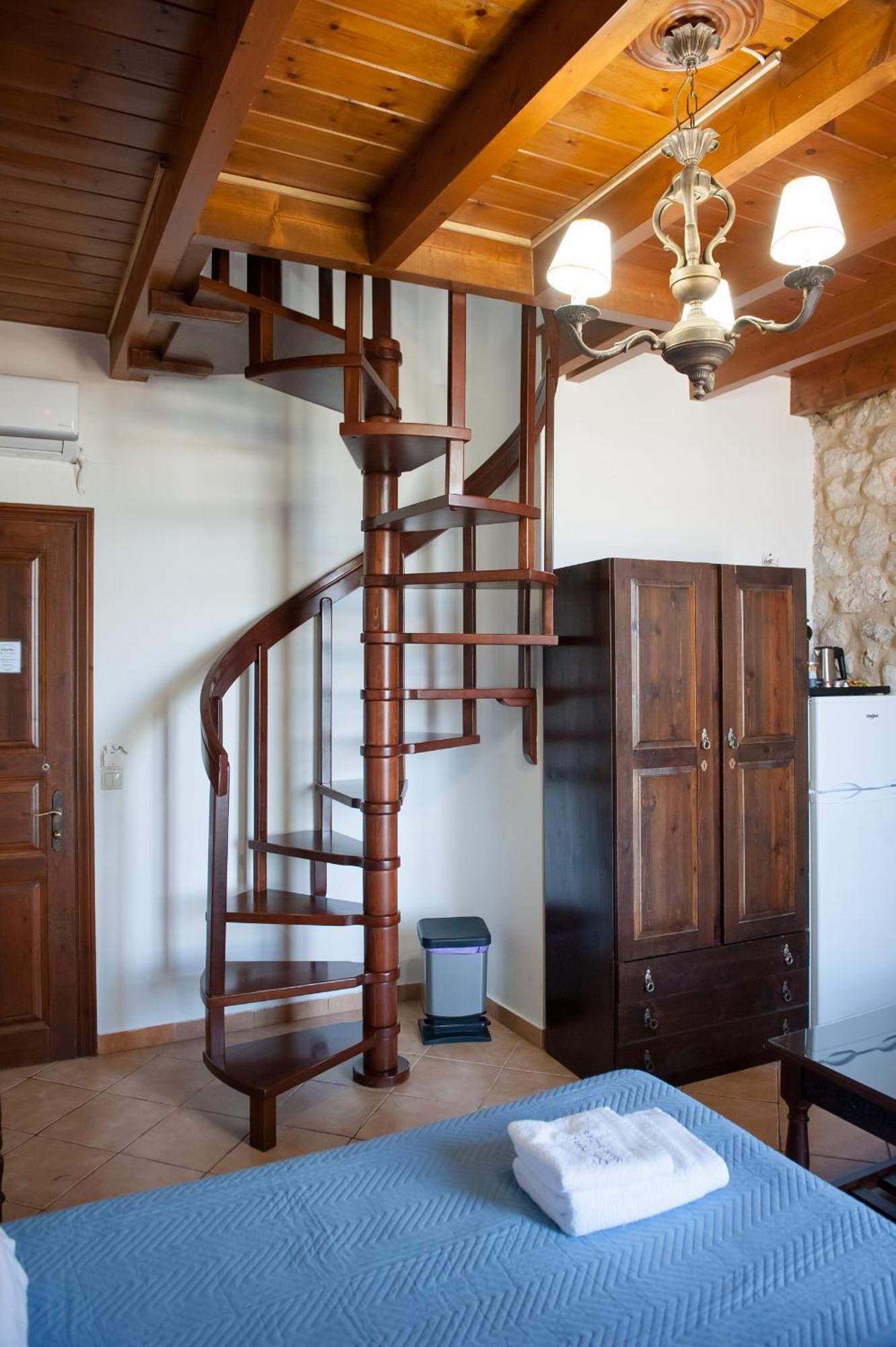 Seafront Stone Suites Воница Экстерьер фото