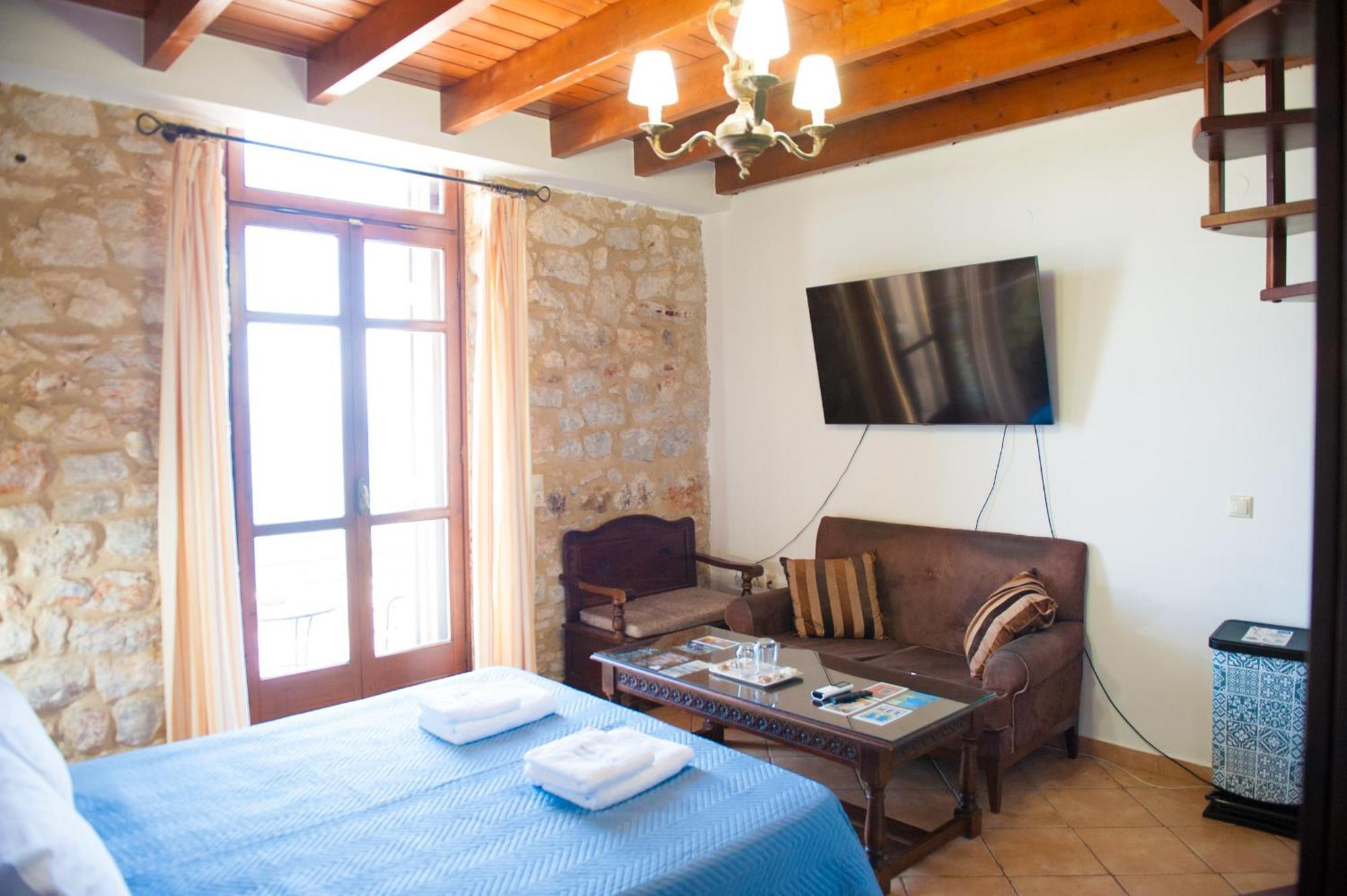 Seafront Stone Suites Воница Экстерьер фото