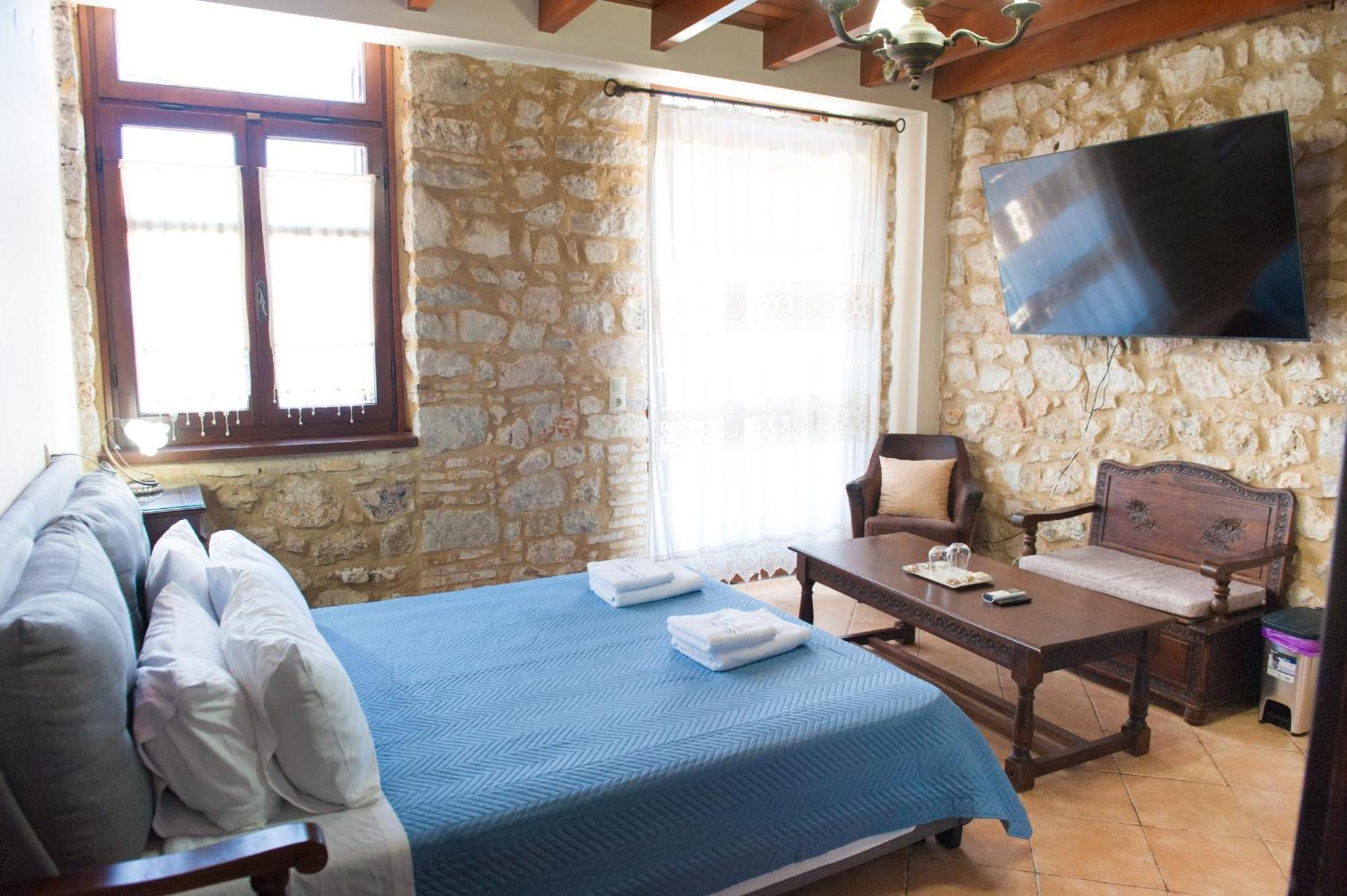 Seafront Stone Suites Воница Экстерьер фото