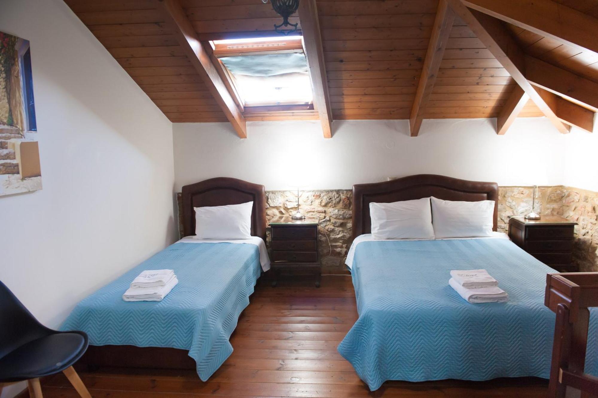 Seafront Stone Suites Воница Экстерьер фото